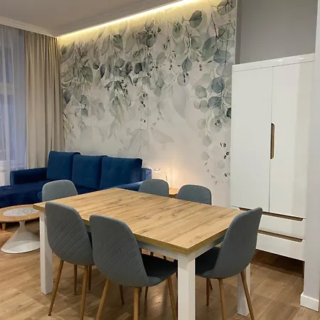 Na Przedmieściu By Na Dni