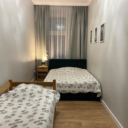 Na Przedmieściu By Na Dni * Wrocław